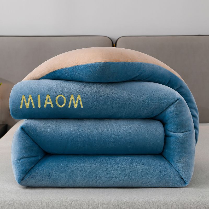 2025 New Pure Color Milk Velvet Embroider Winter Quilt Quilt Core Fleece-Lined Thickeneded Warm Student Dormitory Winter