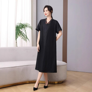 香雲紗桑蠶絲連衣裙高檔旗袍新款媽媽夏裝女短袖刺綉黑色輕奢
