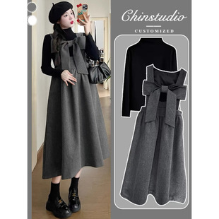 2024 new autumn and winter pregnant women Korean version of sweet suspender skirt base shirt pregnant women suit