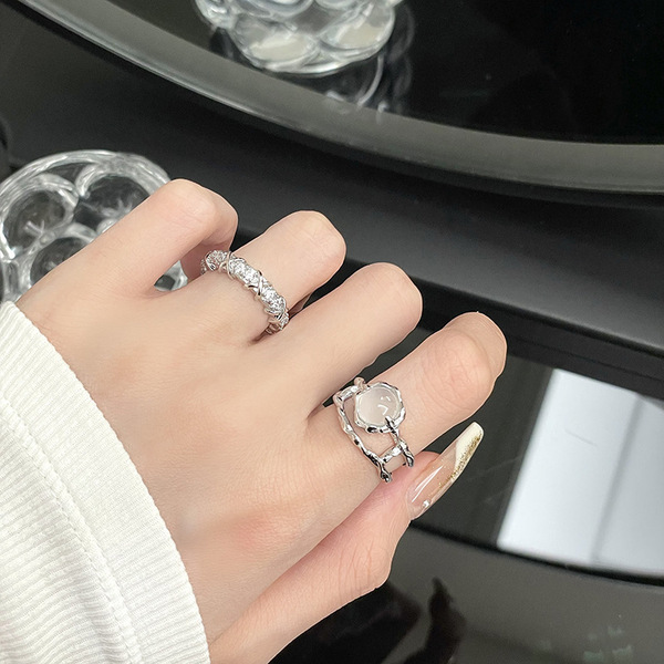 Small design ring with stone with zircon girl's