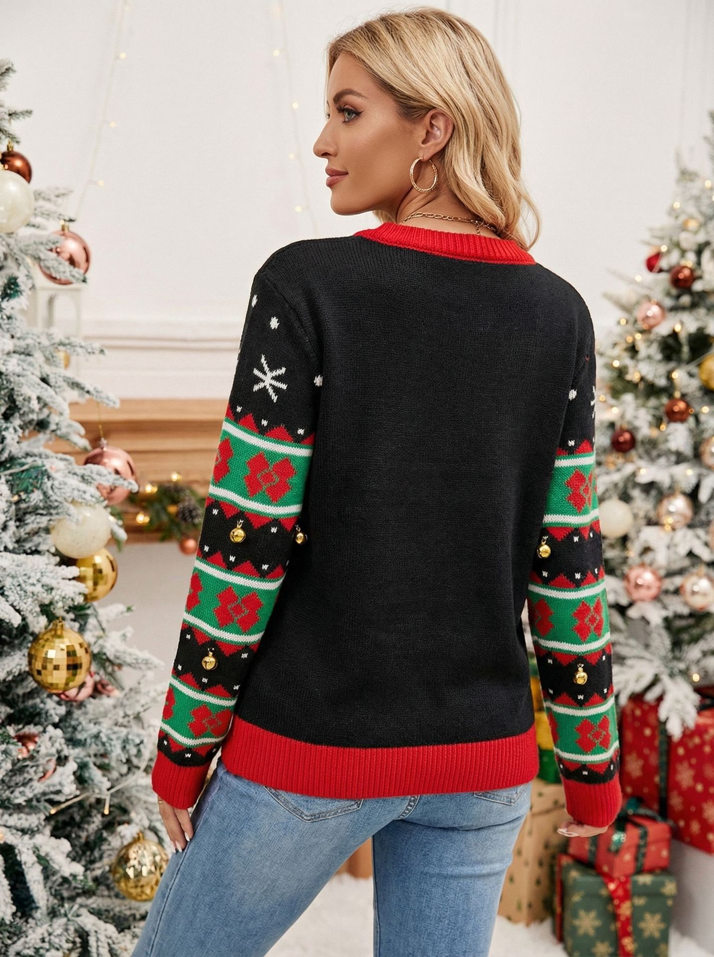 Commerce extérieur transfrontalier 2026 automne et hiver nouveau style européen et américain col rond arbre de Noël Père Noël pull tricoté en soie brillante pour les femmes