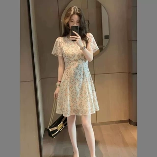 初秋巨好看夏日绝美超火不撞款连衣裙女2026新款今年流行爆款裙子
