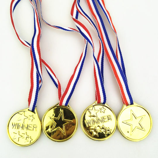 Children's plastic medal tag toy electroplated gold sports medal toy party gift small toy tag