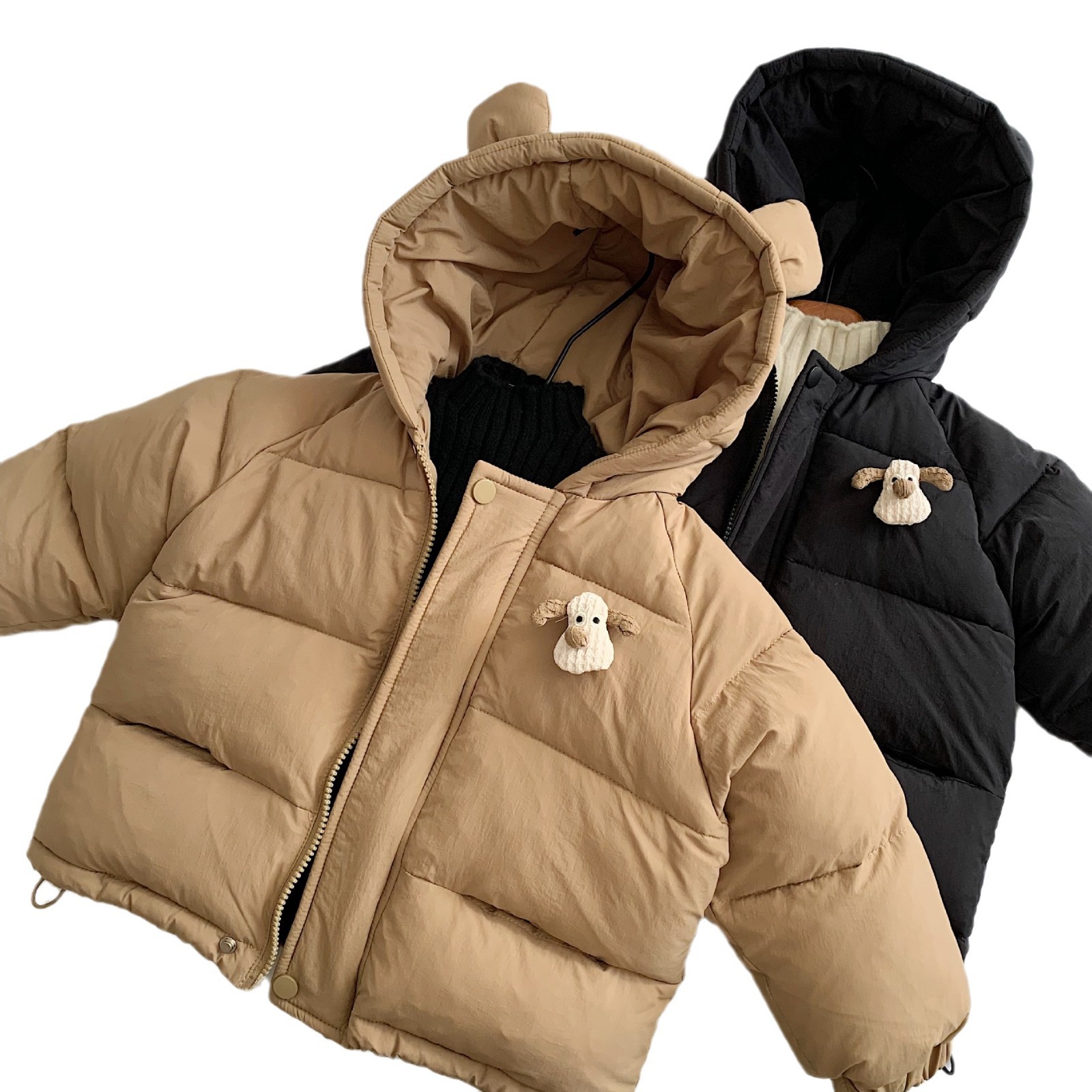 Mai Bao invierno 2024 invierno de color sólido simple y grueso para niños con capuchón universal nuevo estilo de moda de algodón coreano