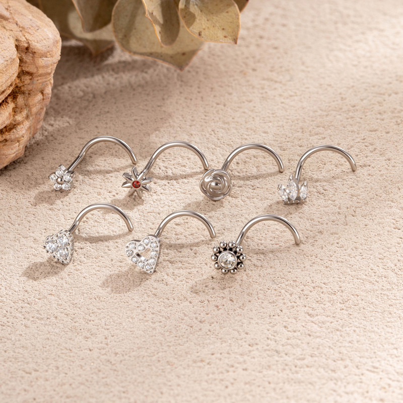 G23/F136 Titanium Allo S Rod Stud Micro Pave Zircon Hollow Heart Rose Flower European And American Nose Piercing_voghion.com