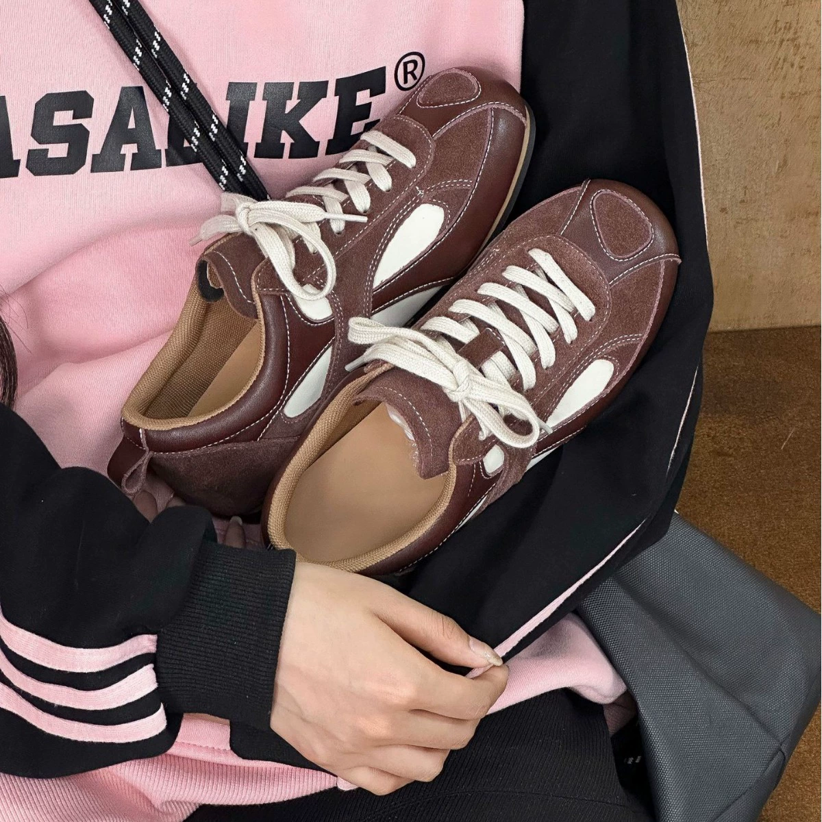 Не терящие ноги, соответствующие цвету обуви Форрест Гамп, осень 2024, новая мода, универсальные туфли на плоской подошве со шнуровкой и круглым носком, легкие туфли для тренировок по морали