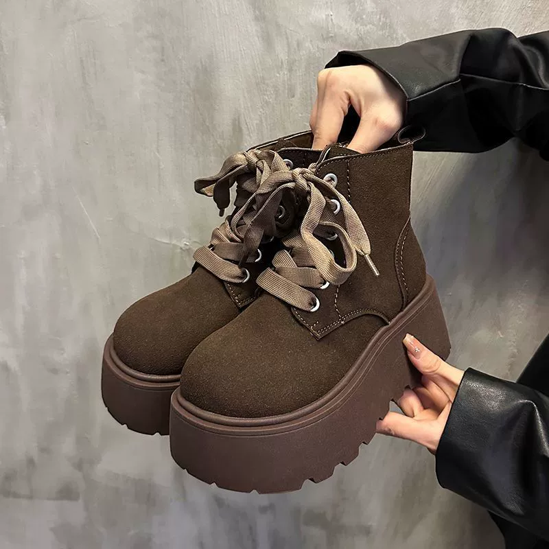 Модные кексы, повышенные модные сапоги в британском стиле, толстая подошва ретро-шнуровка, дикие сапоги Martin женский 2024 осень-зима новый стиль