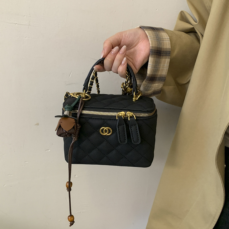 Otoño y invierno de alta calidad bolso de mano para mujeres 2025 nuevo bolso de caja de fragancia bolso de cadena de diamante bolso de hombro