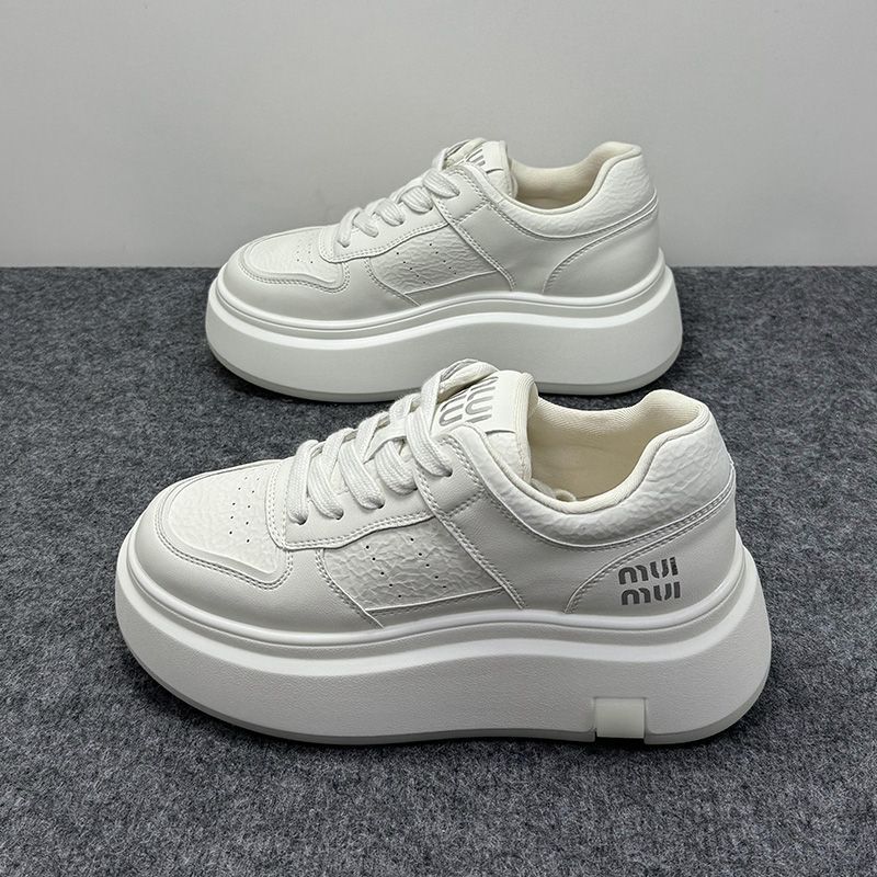 Zapatos de suela gruesa de cuero para mujeres, primavera de 2025, nuevos zapatos de altura para mujeres, zapatos blancos casuales.