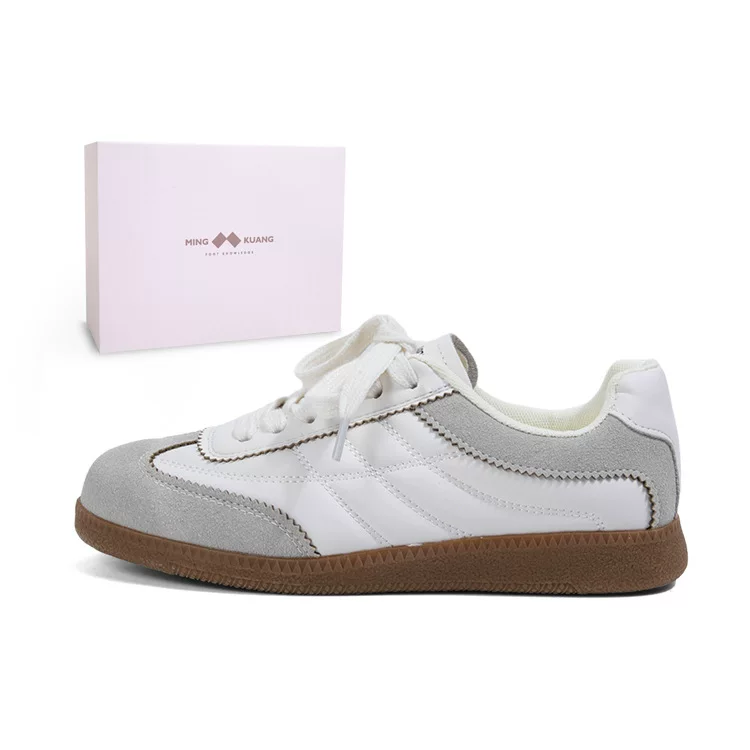 XJ Bailu Shoe Industry Name Kuang MINGKUANG Street Trendy Retro Fashion White Shoes Contrast Flat Sole Wedding Shoes Women