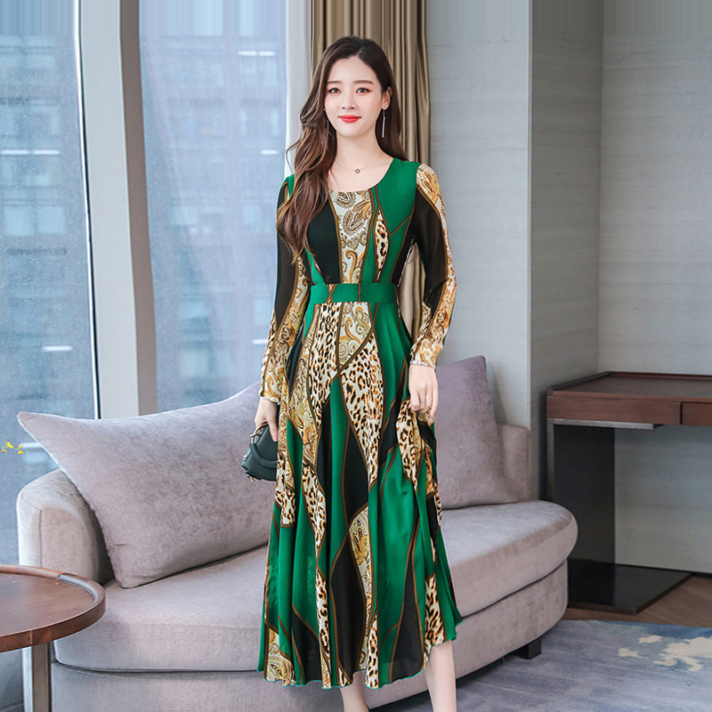 Leopard Print Western Style Dress 2025 New Early Autumn Korean Style Elegant over the Knee Slimming Look Printed Long Skirt