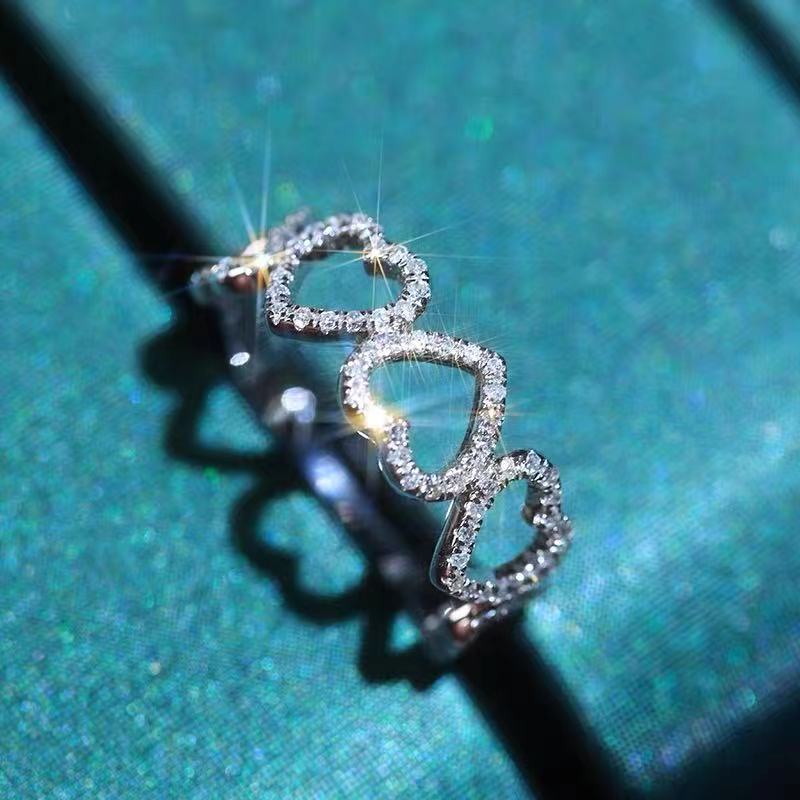 Elegant Heart Shape Copper Inlaid Zircon Open Ring