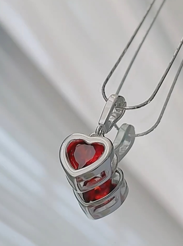 925 Sterling Silver Material Heart Shape Pattern All Seasons Season 925 Sterling Silver Snake Chain Plating Heart Shape Pendant Necklace