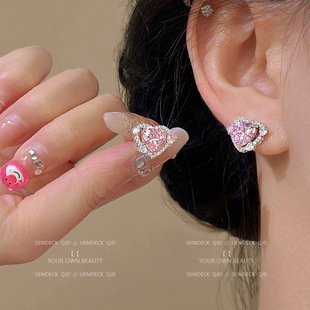 ���ߘsҫ����������ʯ���2023���¿�С�������s�ٴ���Ů����~