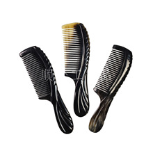 精品牦牛角雕刻梳黑花打花圆柄长卷发头部按摩厂家批发