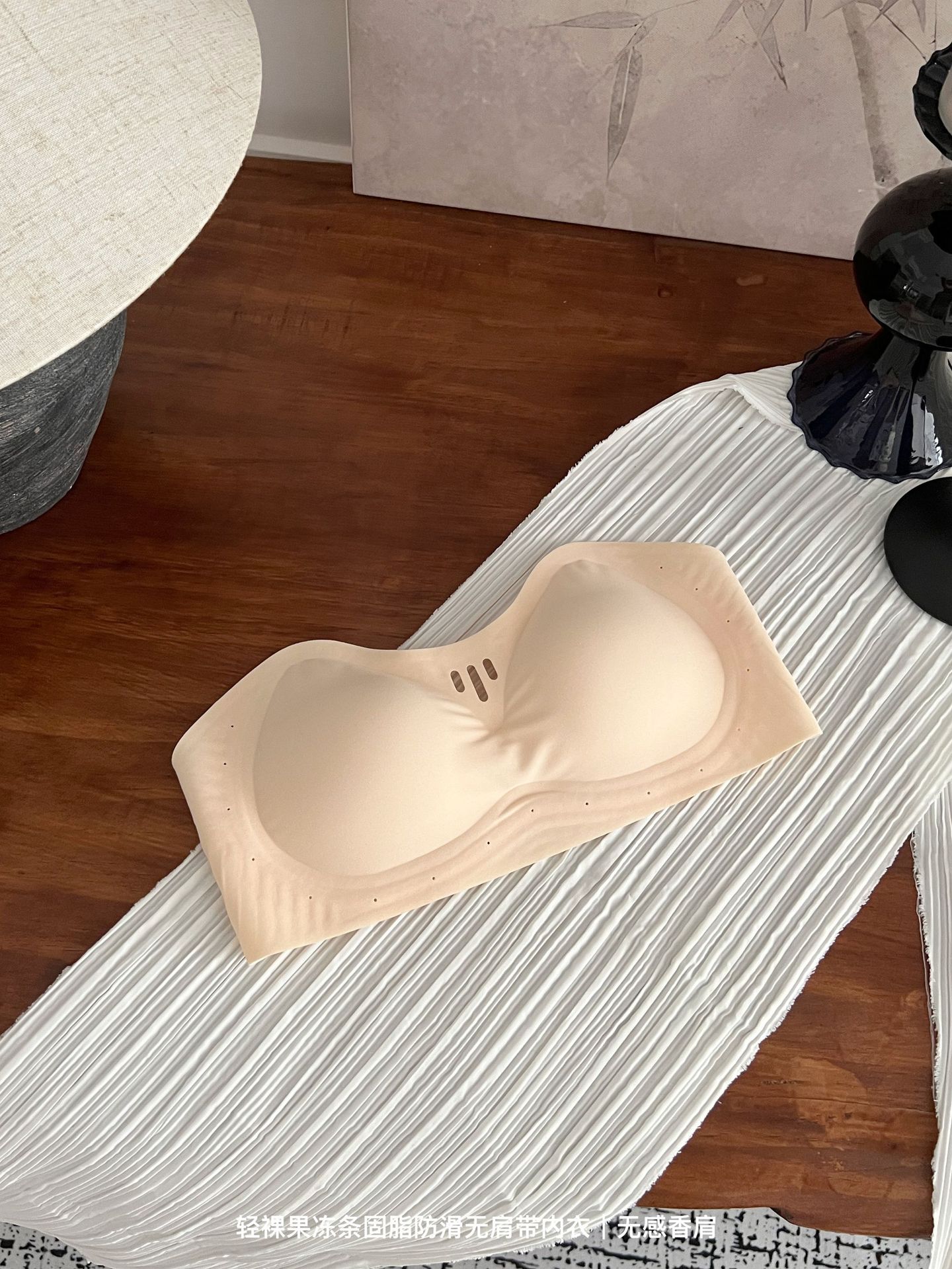 Venta directa de fábrica comercio electrónico transfronterizo sudeste asiático Vietnam Tailandia señoras hombros no inducen sujetador antideslizante de gelatina