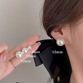 项链;耳环;手链