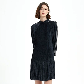 女式衬衫;连衣裙;半身裙