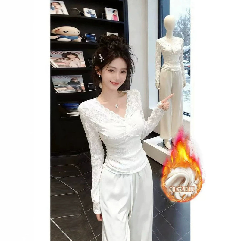 Ningxinyi fleece-lined thickened V-neck lace blouse for women, long-sleeved slim-fit base layer top with lace interior