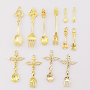 DIY retro alloy jewelry accessories crown spoon spoon fork tableware, pendant necklace clothing auxiliary materials pendant