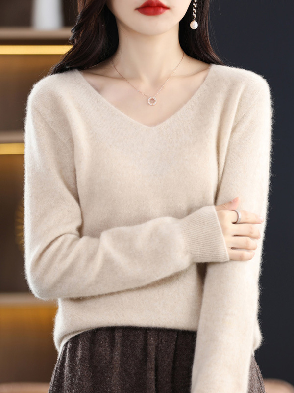 一线成衣长袖套头v领羊毛针织衫新款秋冬女打底内搭显瘦保暖上衣|undefined
