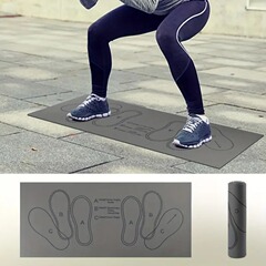 プラティは深くしゃがみます。トレーニングします。