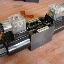 液压电磁换向阀DSG-G02-3C2-DL-D24 三位四通电磁阀YOKOTA
