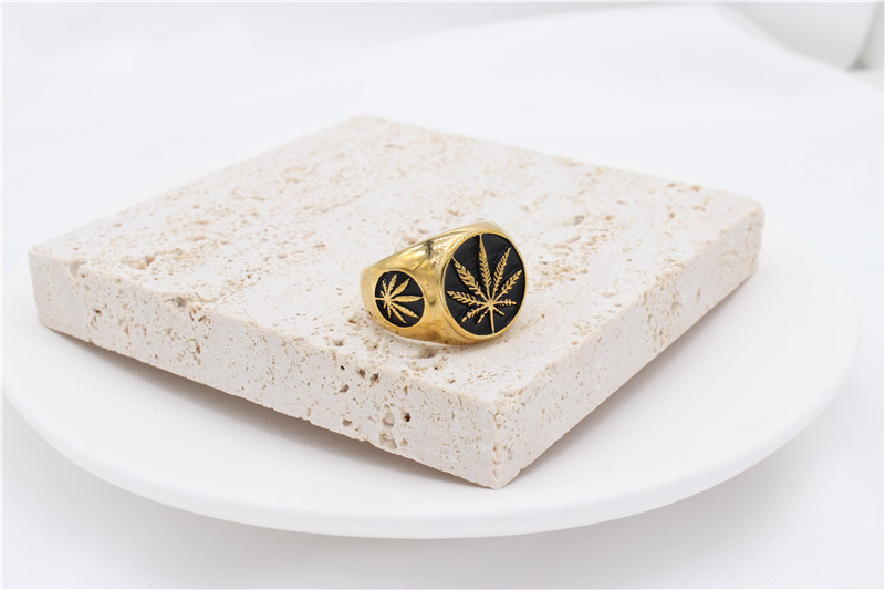 Leaf Pattern Hip-hop Leaf Titanium Steel Men's Rings