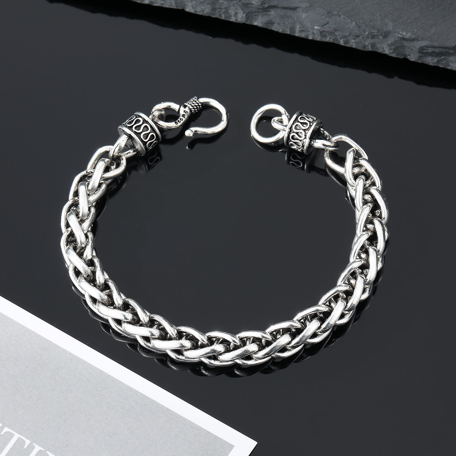 Simple Retro Geometric Dragon-shaped Metal Hip-hop Bracelet Wholesale display picture 3