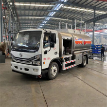 东风多利卡8.5方飞机加油车，铝合金罐体，带0.2级不锈钢过滤器，
