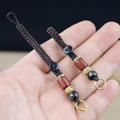 手編みのキーホルダー