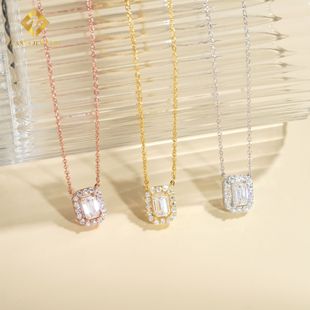 Cross-border exclusive for Europe and the United States 925 sterling silver necklace inlaid with D color moissanite light luxury clavicle necklace in stock wholesale