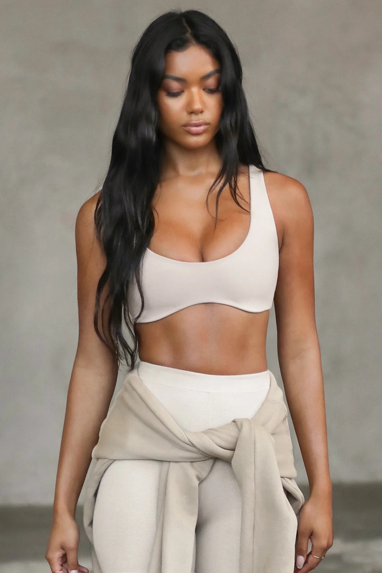 Ropa de yoga Lulu cepillado de doble cara desnuda ropa interior deportiva ajustada entrenamiento de las mujeres corriendo sujetador de yoga fitness de secado rápido