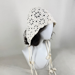 Spring and summer Japanese hand-woven hollow bag head hat female ethnic style crochet tassel strap pullover knitted hat wholesale