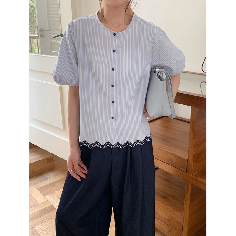 Summer New Stylish Korean-Style Embroidered Striped Shirt with Loose Lace Hem Versatile Blouse for Women Zg