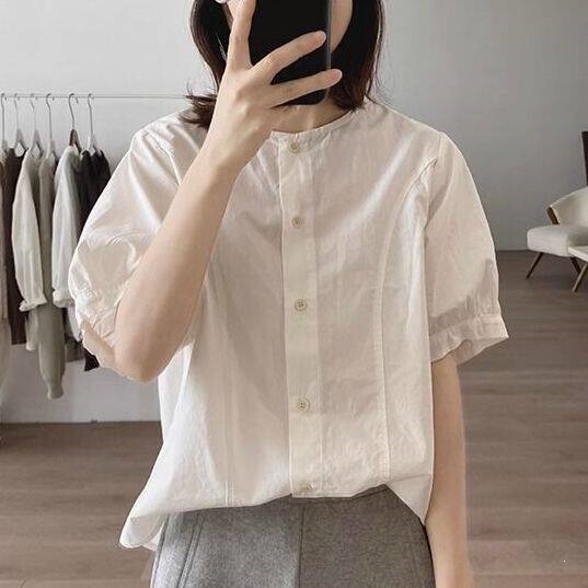 Stylish plus-size JK shirt for women, new summer model, loose and simple, niche design, short-sleeved, age-reducing top, Korean style Stylish plus-size JK shirt for women, new summer model, loose and simple, niche design, short-sleeved, age-reducing top, Korean style