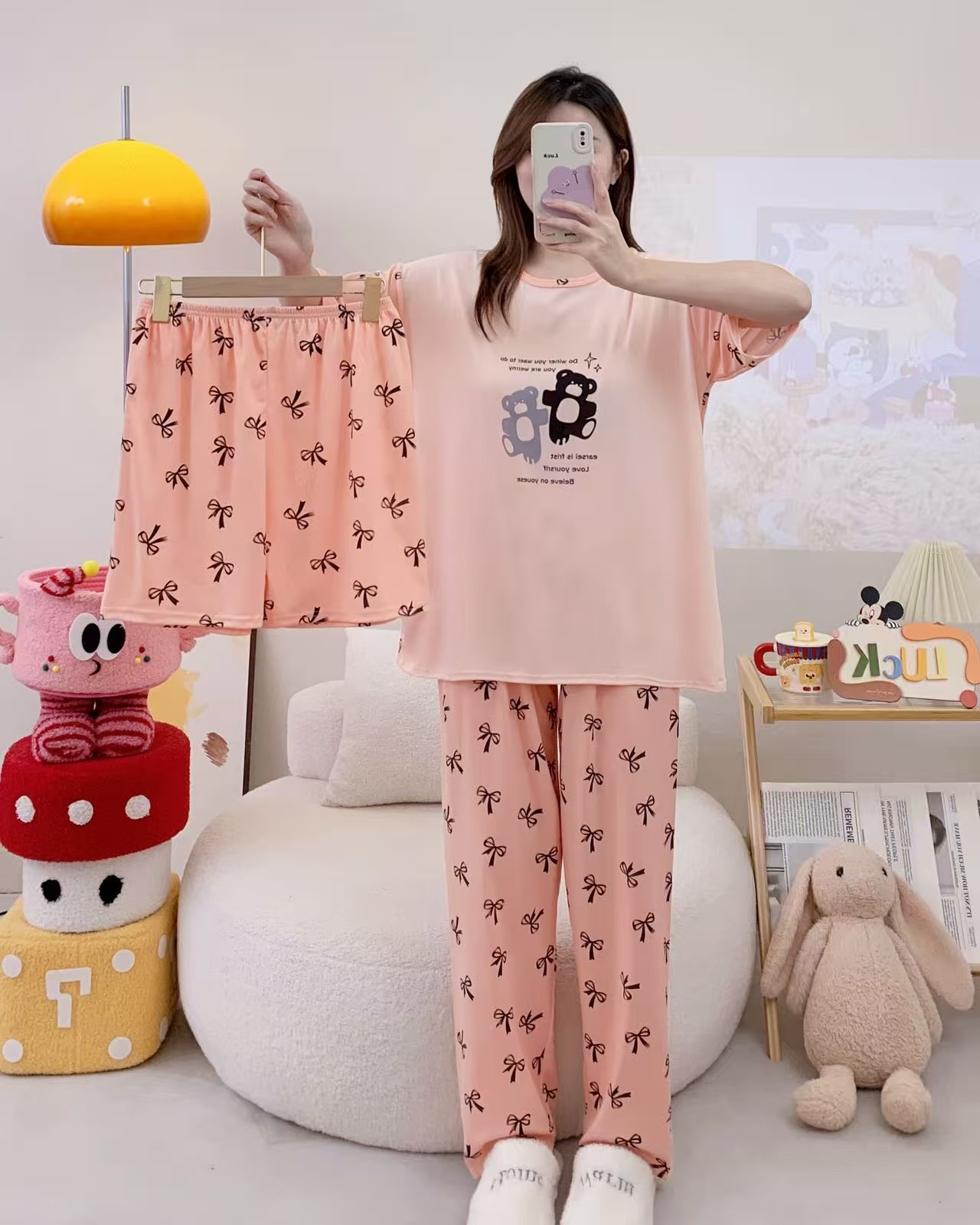 Pijamas de verano transfronterizos pijamas de leche de seda de tres piezas set de dibujos animados comercio exterior ropa para el hogar pantalones de mangas cortas lindos