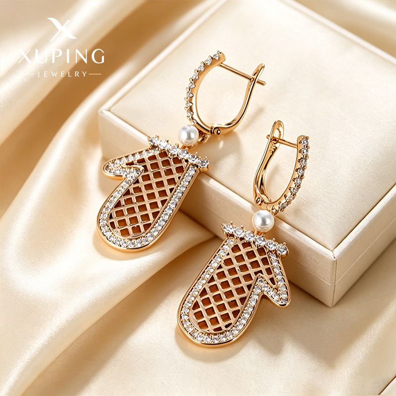 Xuping joyería guantes creativos diamantes pendientes de perlas de diseño ligero de lujo nicho pendientes al por mayor para mujeres