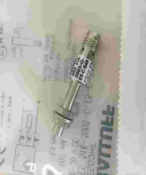 德国BALLUFF巴鲁夫电感式传感器BES515-324-E5-C-S49原装优惠出售
