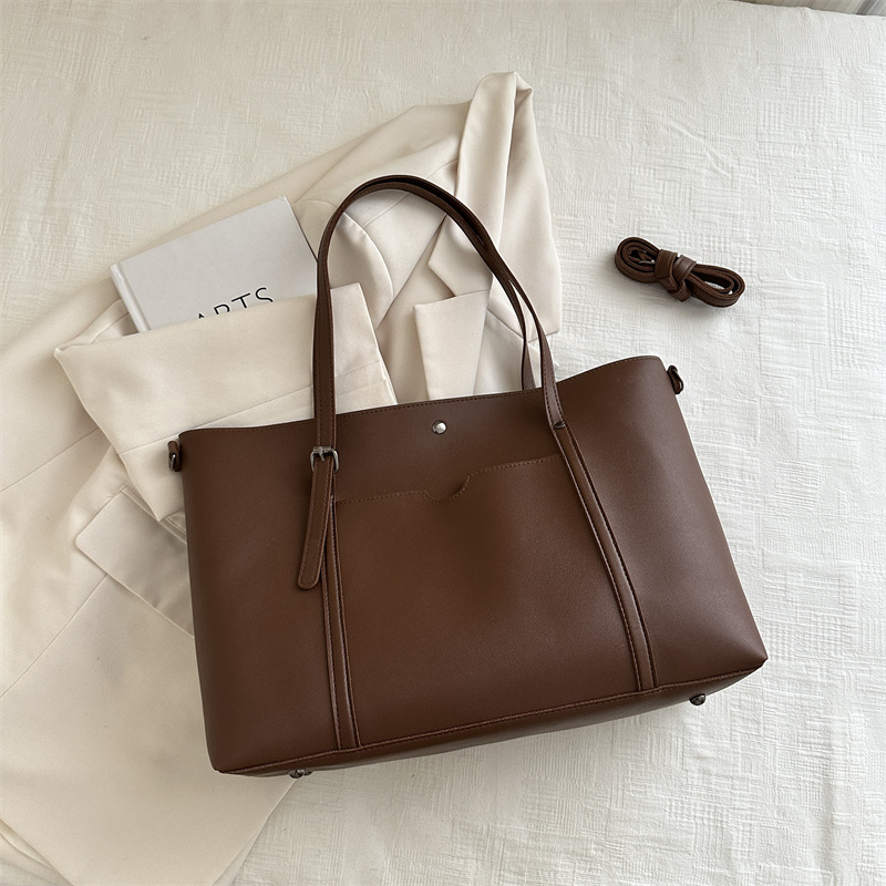 Bolso de hombro de moda para mujeres 2024 nueva bolsa de gran capacidad simple bolso portátil para estudiantes universitarios clase