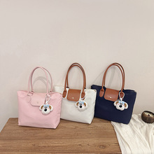 �͹Űٴ�С������μ��Ҹ�°���Ů���������ذ�����ͨ�ڕr���p��