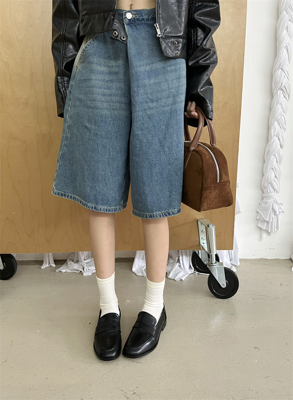 太くてレトロな靴の女性靴2025年の春の新型の足はシンプルで、スカートの楽福の靴を合わせます。|undefined