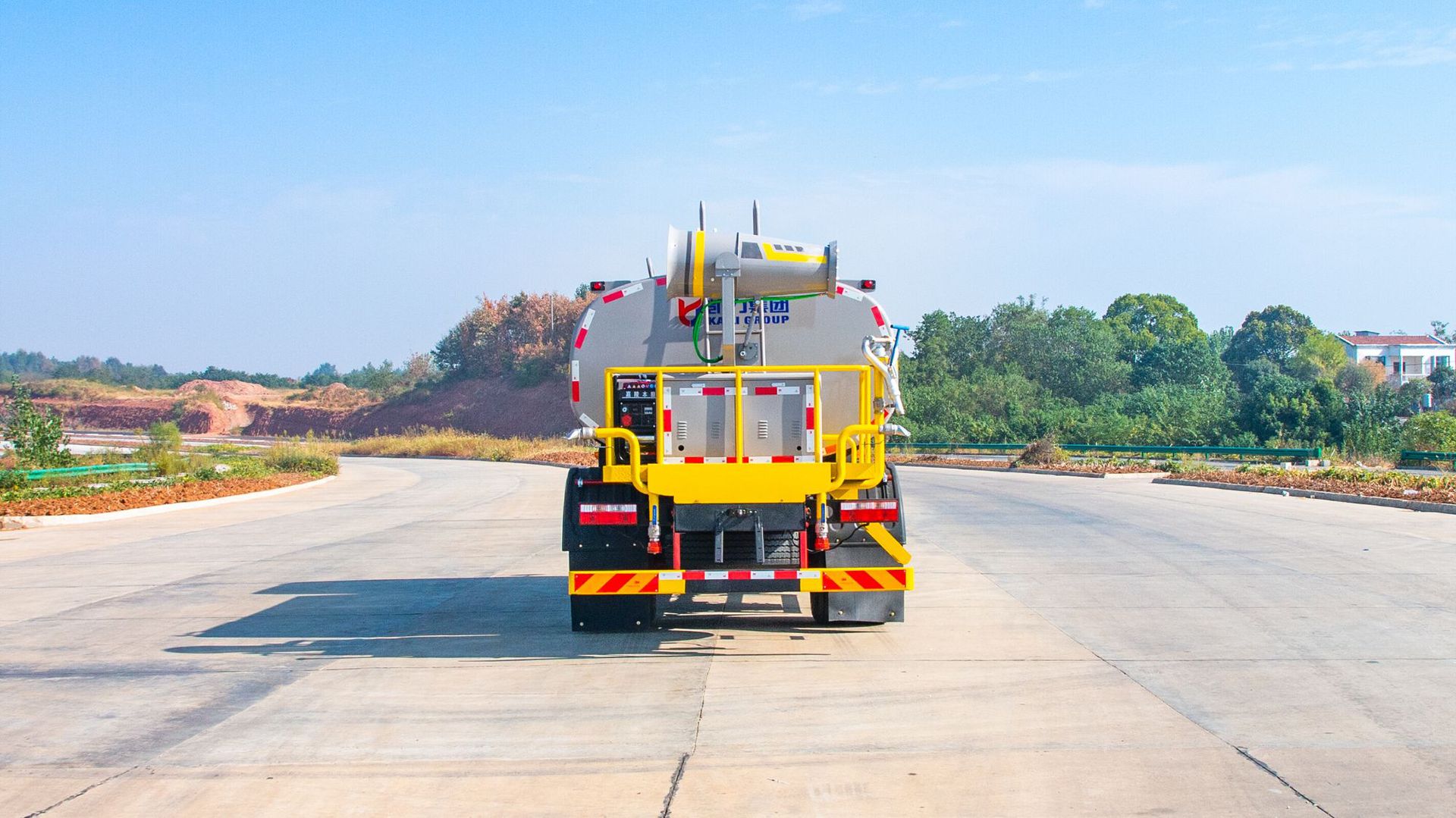 7-Ton Greenery Sprinkler Truck for the Park, 12-Ton Coal Mine Demolition Dust Reduction Truck, 15-Ton Sprinkler Truck for Construction Sites, and Fog Cannon Truck