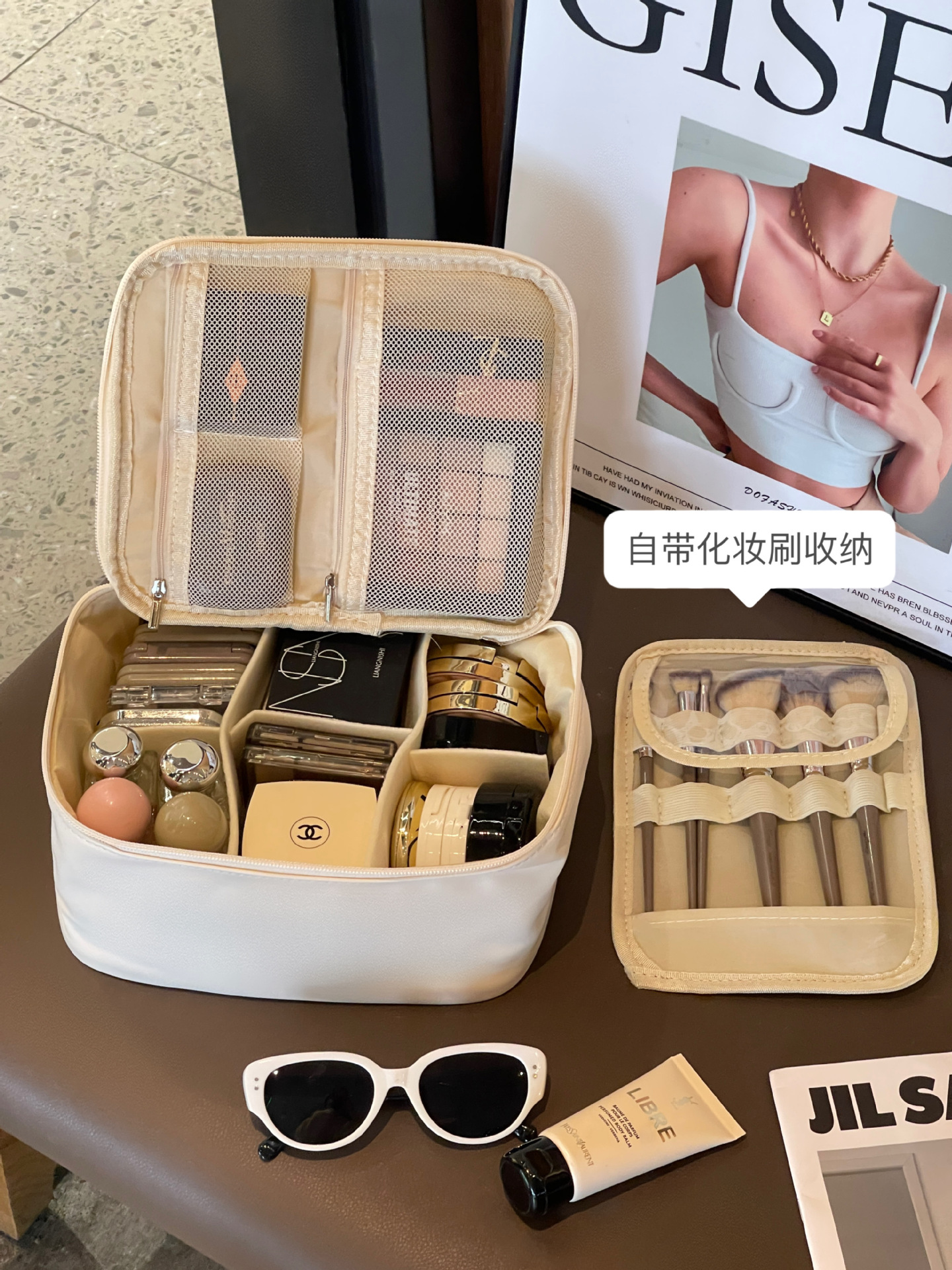 Bolsa de cosméticos portátil de gran capacidad para salir portátil avanzado 2025 nuevo viaje ropa portátil almacenamiento de cosméticos