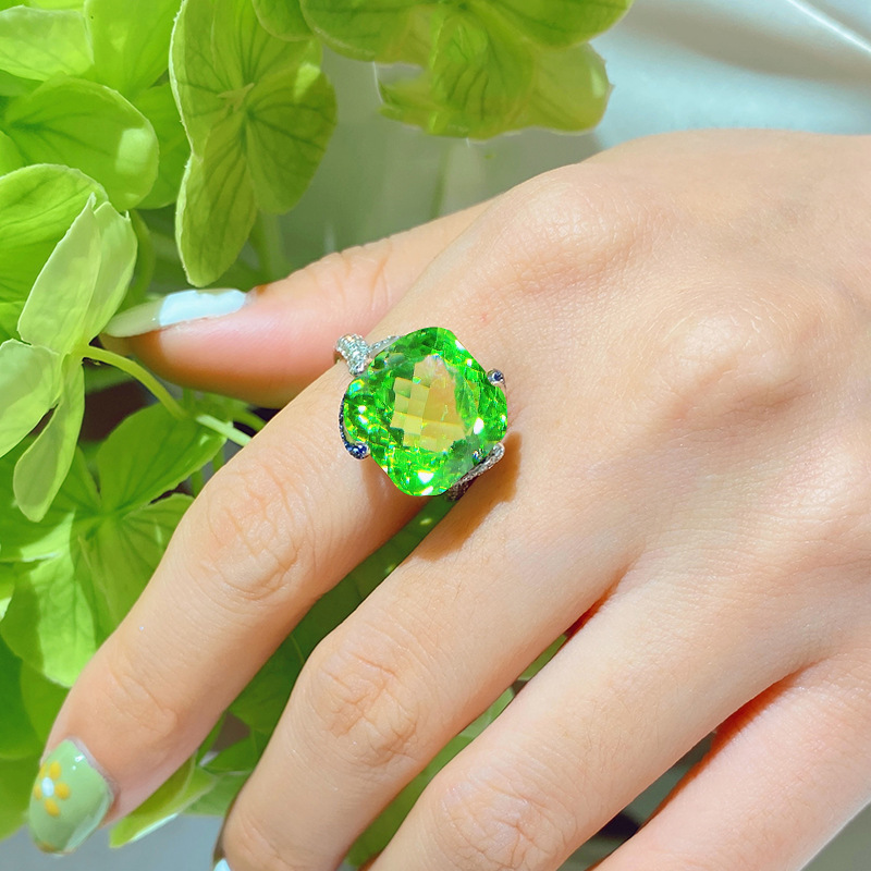 Fashion Geometric Copper Rings Inlay Artificial Gemstones Copper Rings display picture 2