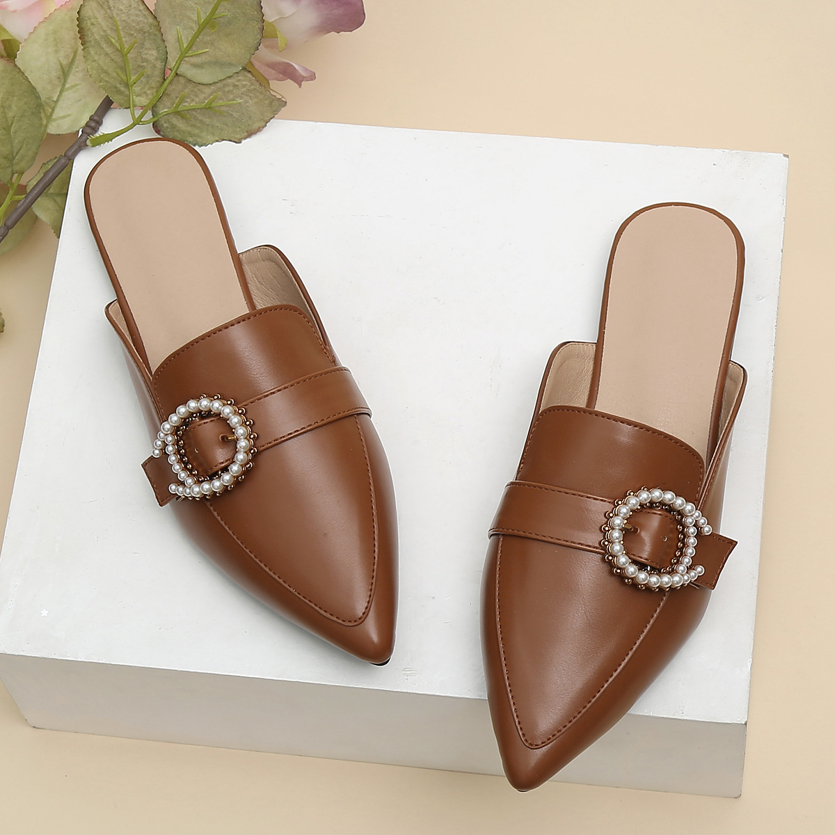 Neue grenzüberschreitende Naher Osten Casual Wind Außenhandel Großhandel Baotou spitze Zehenmode einzelne Schuhe vielseitige flache Unterseite große Größe_voghion.com