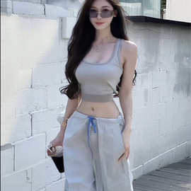 直播跨境新款2026夏薄款F家纯色短款百搭大U领美背针织薄款背心女