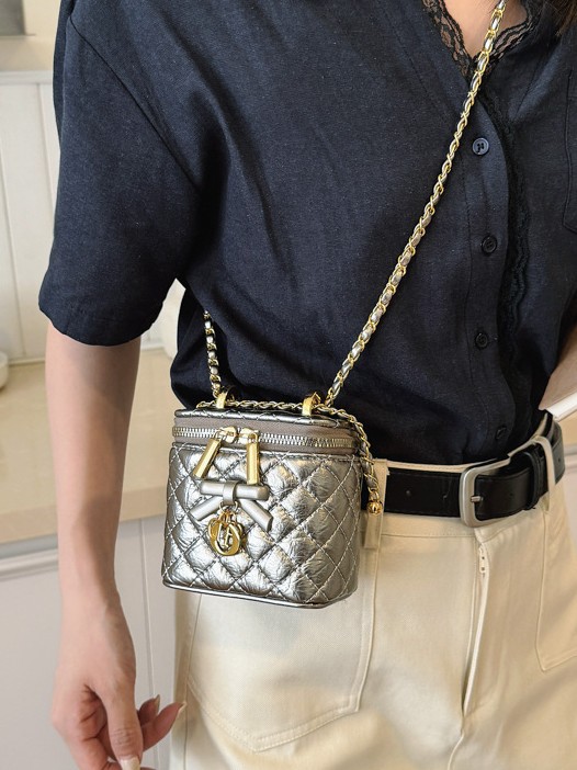 Bolso de mujer de verano bolso de maquillaje de diamante portátil bolso cuadrado de mano sensación de alto lujo ligero bolso de cadena versátil