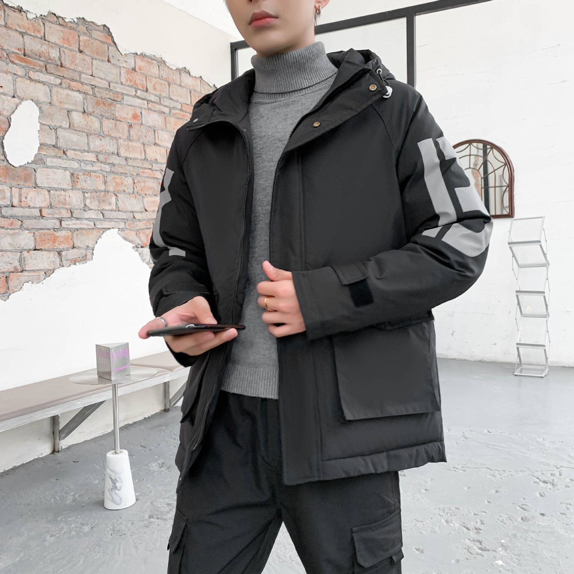 (2개) 젊은 남성과 학생을위한 수직 칼라가있는 새로운 유행 브랜드 짧은 코튼 옷 두꺼운 따뜻한 겨울 코트 유행 잘 생긴