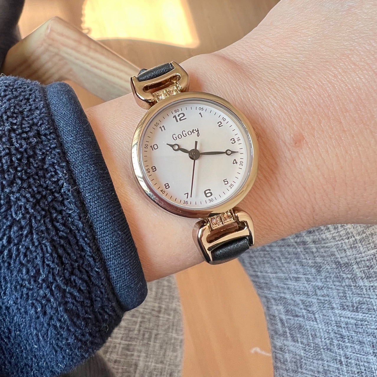 60g Weight Ordinary Glass Mirror Material Imitation Leather Strap Material Watch Classification Pointer+Number Display Type Buckle Buckle Style Round Dial Shape Quartz Movement Women's Gender Casual Solid Color Concealed Buckle Quartz Women's Watches 5